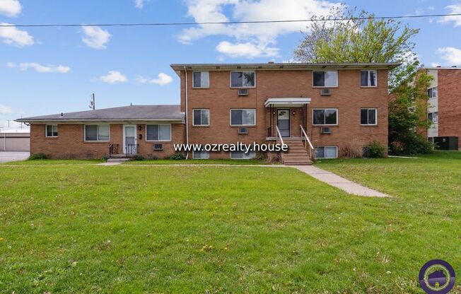 1733 CHRISTIAN AVE