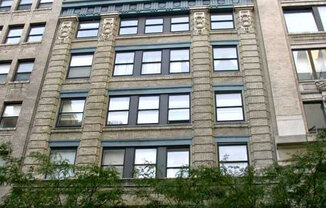 18 E 12 ST