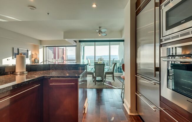 2 beds, 2 baths, $3,000, Unit Unit 3909