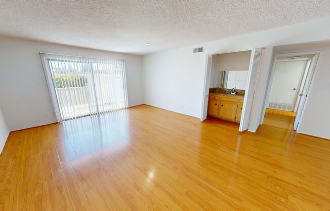 1 bed, 1 bath, 1,000 sqft, $2,199, Unit 308