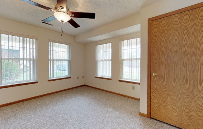 2 beds, 2 baths, 1,050 sqft, $1,845, Unit 1322-108