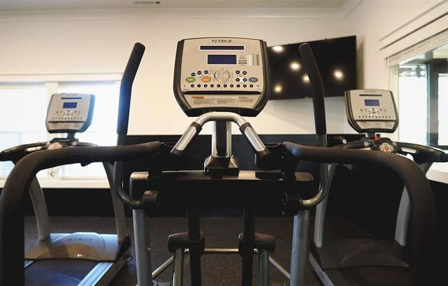 Highland Park Fitness Center Apartment for rent Springdale AR