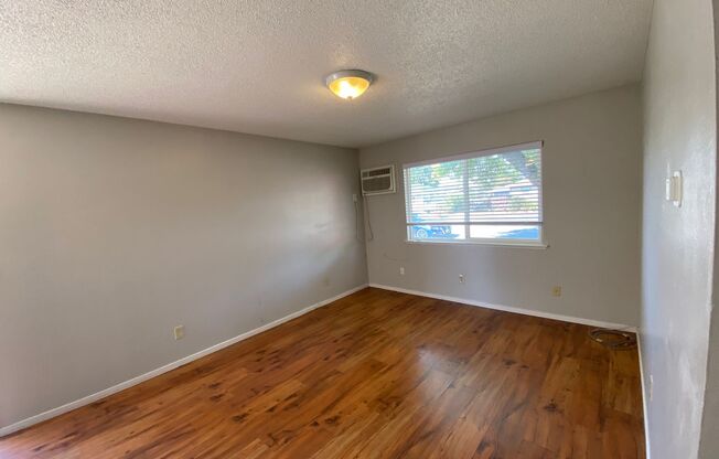 2 beds, 1 bath, $1,675, Unit 291A