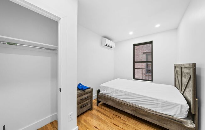 2 beds, 1 bath, 450 sqft, $3,238, Unit 9