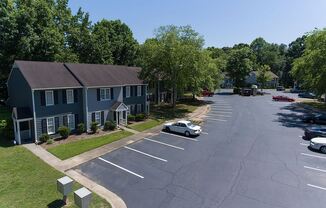 Beautiful 2 bed/2.5 bath Townhome! Pet Friendly!