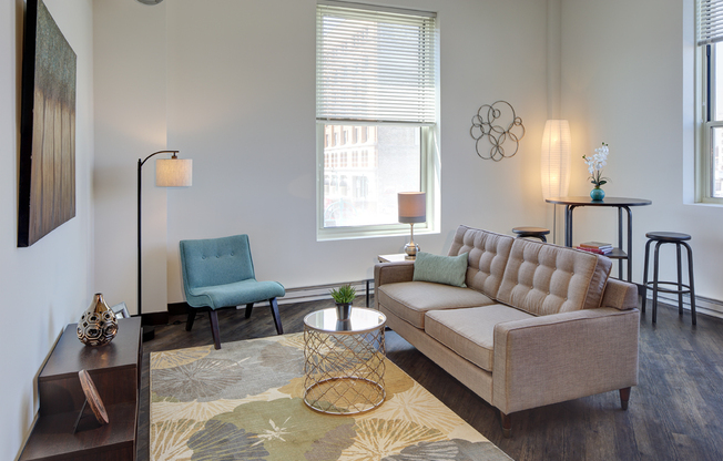 1 bed, 1 bath, 990 sqft, $2,000, Unit 411