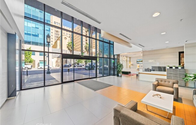 3 beds, 2 baths, 1,610 sqft, $8,000, Unit 612