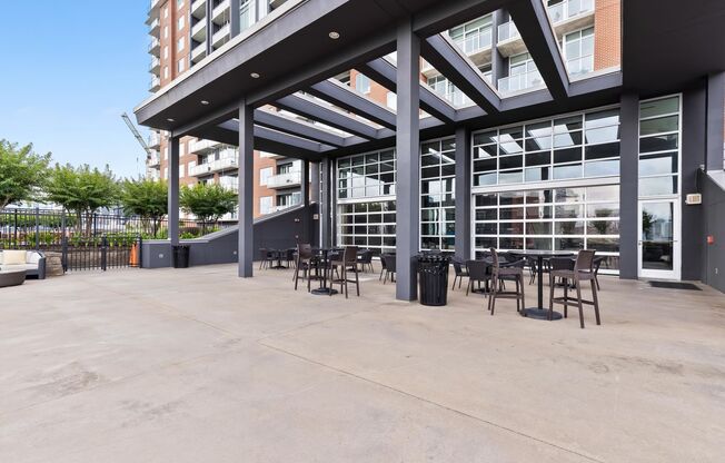 1 bed, 1 bath, $2,295, Unit Unit 1816