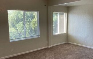 2 beds, 1 bath, 800 sqft, $900, Unit 3