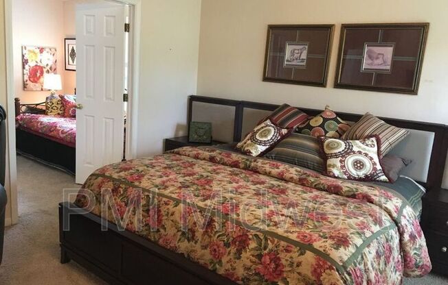 7569 CHERRYHILL DR