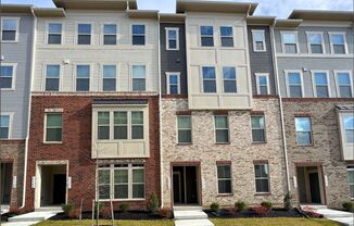 Beautiful 3 BR/2.5 BA Townhome in Ellicott City!