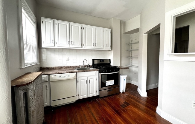 1 bed, 1 bath, 800 sqft, $2,800, Unit 1