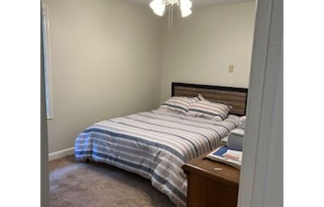 2 beds, 2.5 baths, $1,525, Unit # E