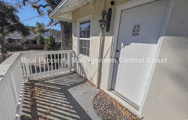 3 beds, 2 baths, $2,600