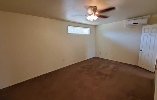 Grant and Country Club Private Guesthouse with AC