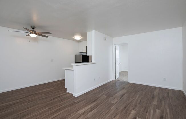 1 bed, 1 bath, $2,095, Unit 23