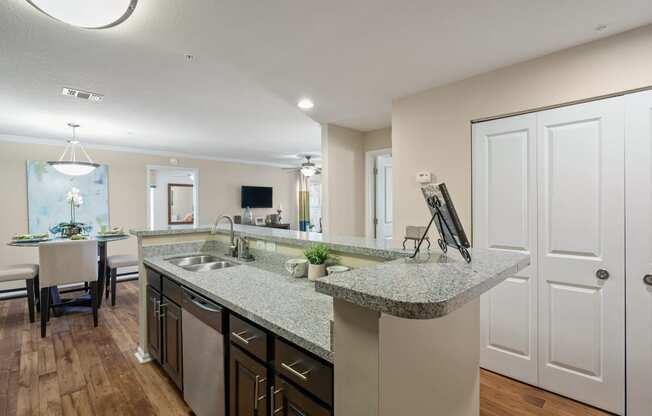 the reserve at city center spacious kitchen with granite counter tops