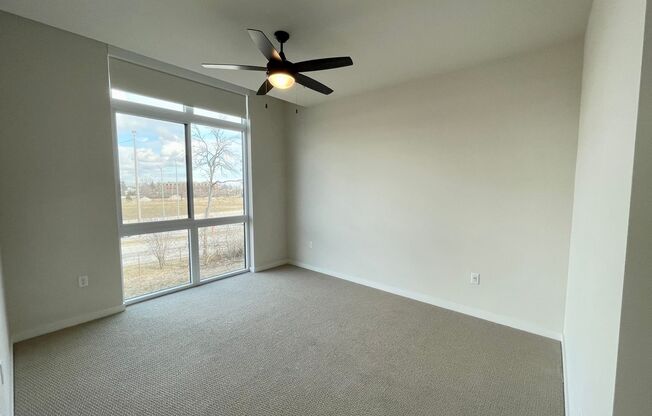 2 beds, 2 baths, 1,285 sqft, $2,118, Unit 327