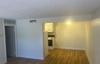 1 bed, 1 bath, $1,100, Unit # 3