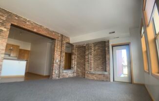 624 E. Ogden Ave