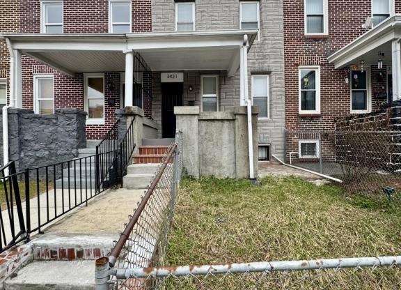 3421 RAVENWOOD AVE