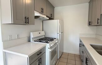 Newly Upgrade 2 Bedroom 1 Bath Apartment Home. Hurry, Won't Last Long!!