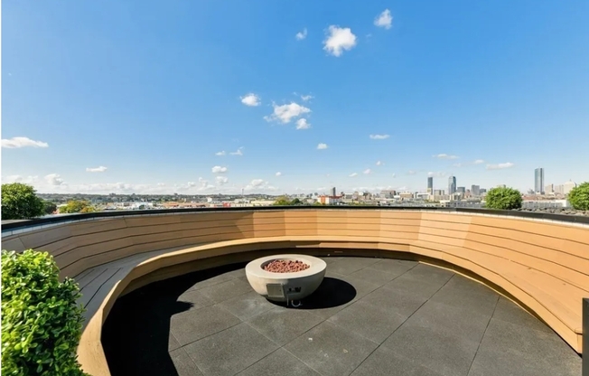 1 bed, 1 bath, 627 sqft, $3,000, Unit Unit 203