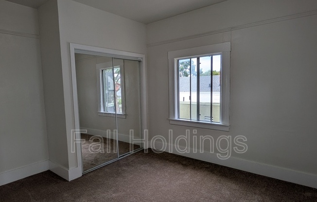 1438 ALCATRAZ AVE
