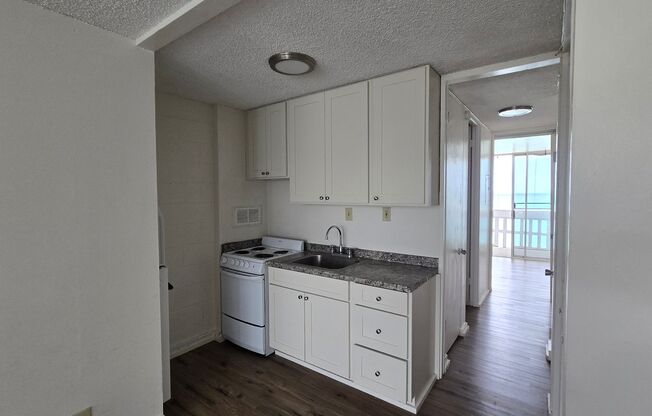 Beautiful Beachfront 1 Bedroom Condo For Rent at the Makaha Beach Cabanas.