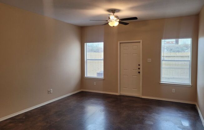 3 beds, 2.5 baths, $1,195, Unit 10818 Mathom Landing Unit 3