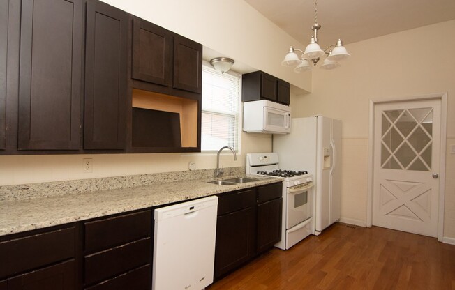 2814 MAPLEWOOD