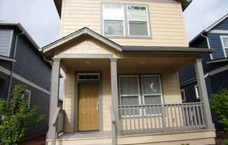 3 beds, 2.5 baths, $2,295