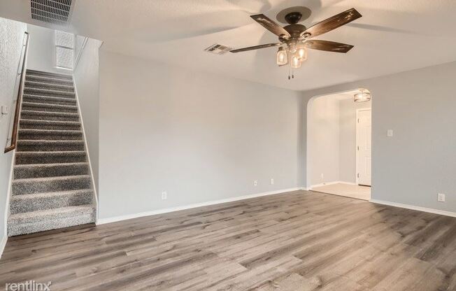 701 Hollow Ridge UNIT