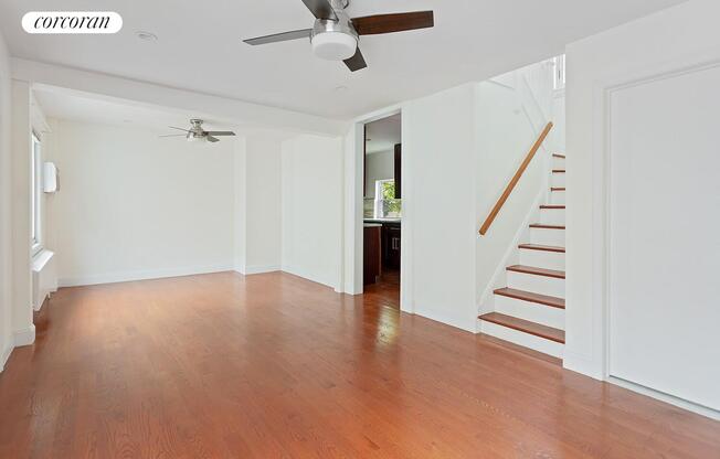 41 E 2 ST