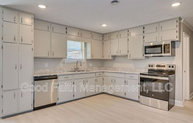 4022 WINDRIDGE DR