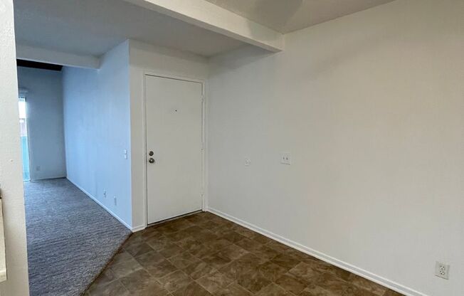 2 beds, 1 bath, $2,450, Unit # 1901