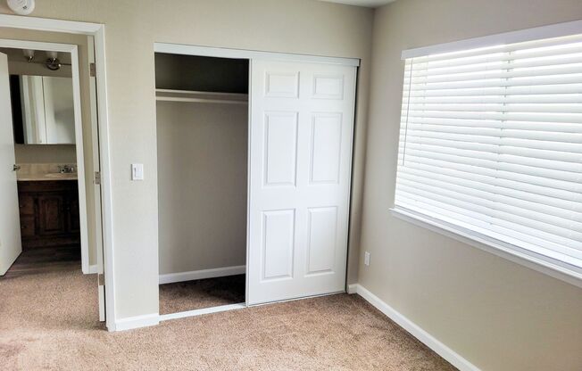 1 bed, 1 bath, 575 sqft, $1,175, Unit 47