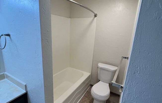 1 bed, 1 bath, $1,195