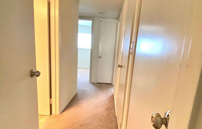 3 beds, 2 baths, $3,500, Unit 6