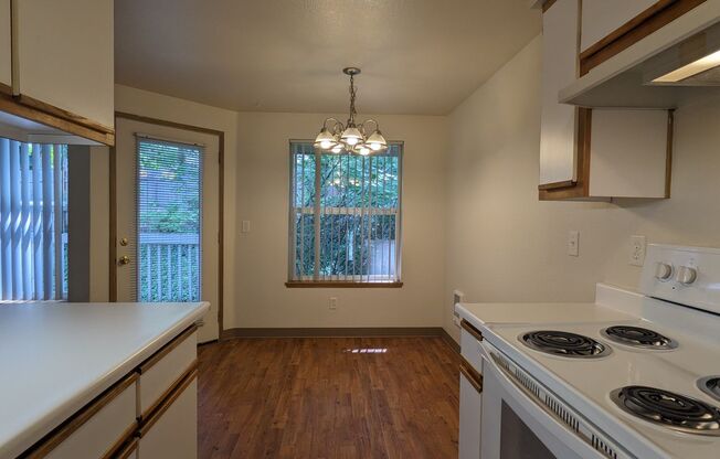 1 bed, 1 bath, 650 sqft, $1,225, Unit 4048