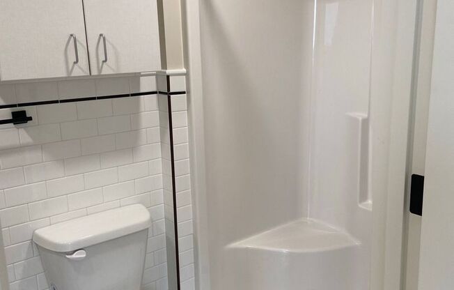 Studio, 1 bath, $1,200