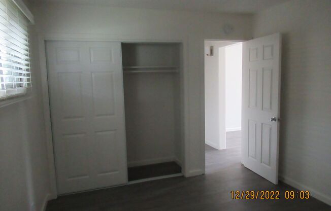 1 bed, 1 bath, $1,800, Unit B