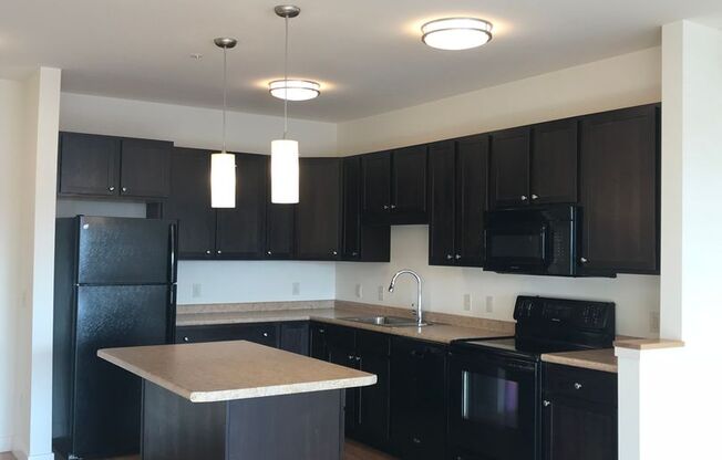 1 bed, 1 bath, 750 sqft, $2,200, Unit 211