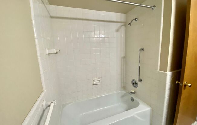 Cozy 2 Bedroom, 1 Bath Apartment with Balcony - Welcome Home!