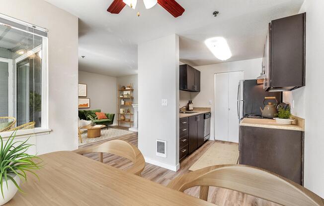 1 bed, 1 bath, 652 sqft, $1,625