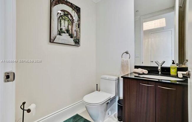 3 beds, 3.5 baths, $12,050, Unit # 1604
