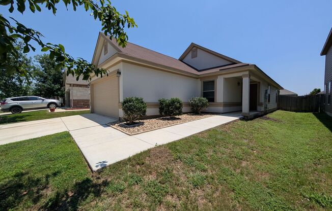 4/2 in West Village at Creekside / Fenced in Yard / Community Pool & Playground / CISD