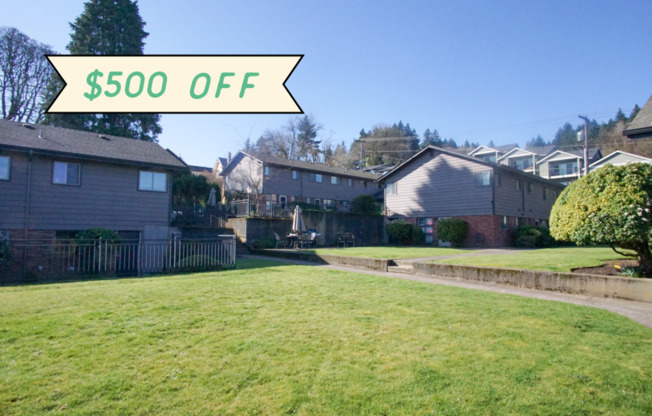 Move-in $pecial! Mid-Century 2-Bdr: Cute Courtyard Building Near OHSU + Downtown!