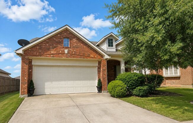 Gorgeous 3 Bedroom House for rent in North Fort Worth with an office room!