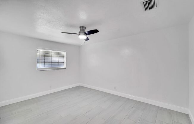 Centro Apartments - 3249 Coral Hills Dr.